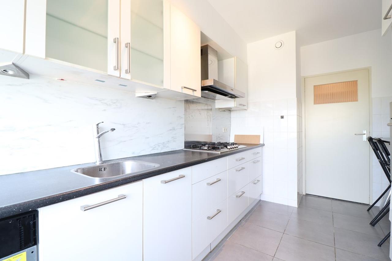 127 m² apartment for 2 students - Image 5