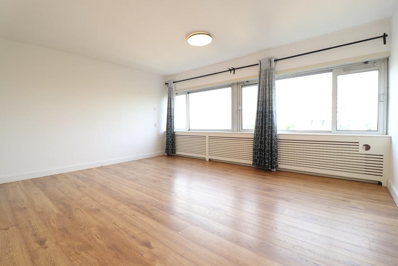 127 m² apartment for 2 students - Image 9