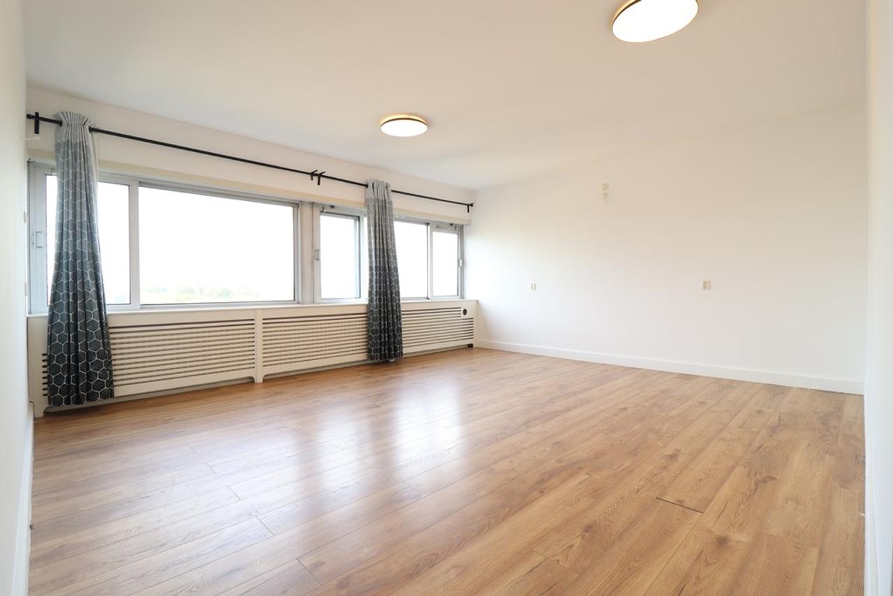 127 m² apartment for 2 students - Image 10