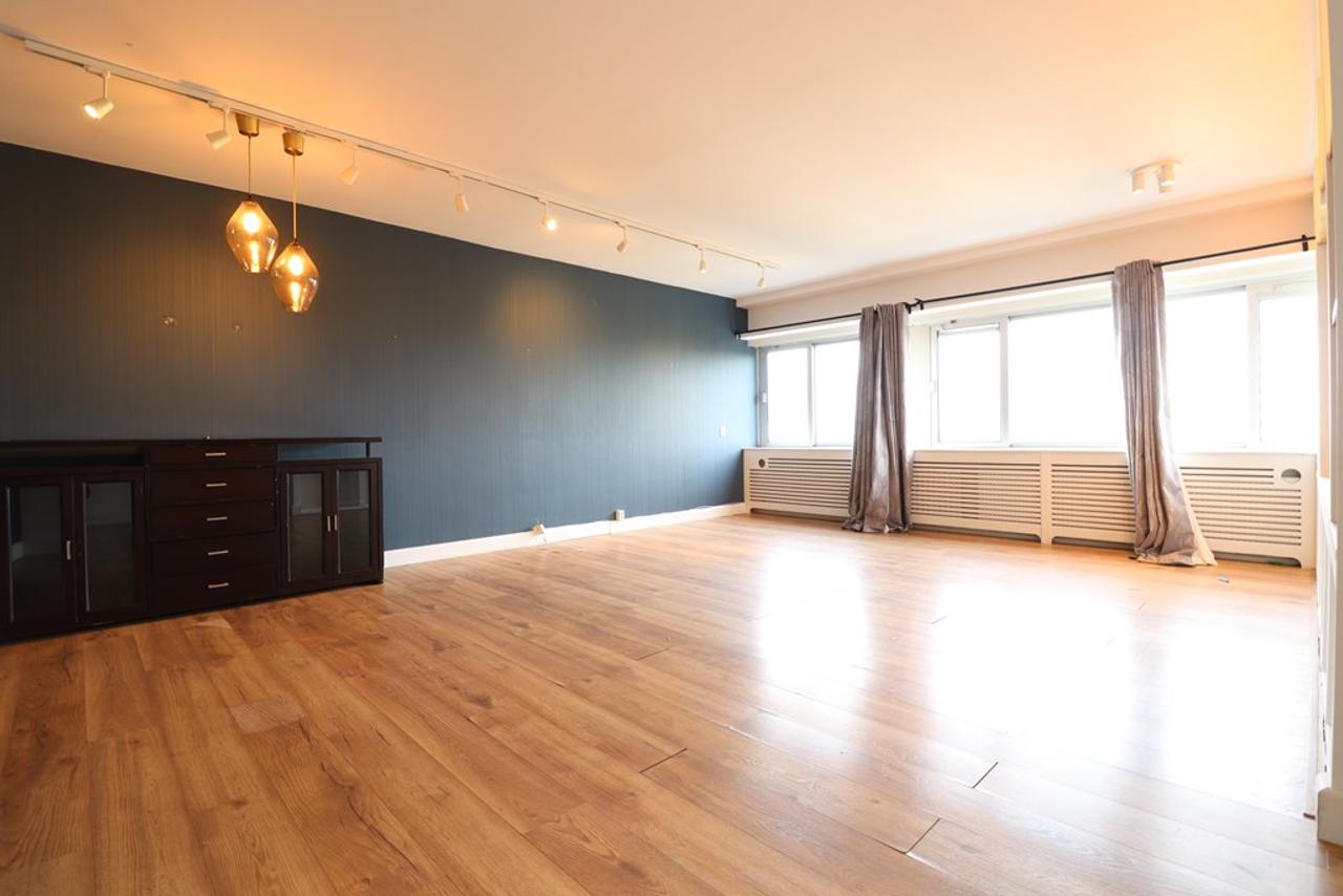 127 m² apartment for 2 students - Image 3