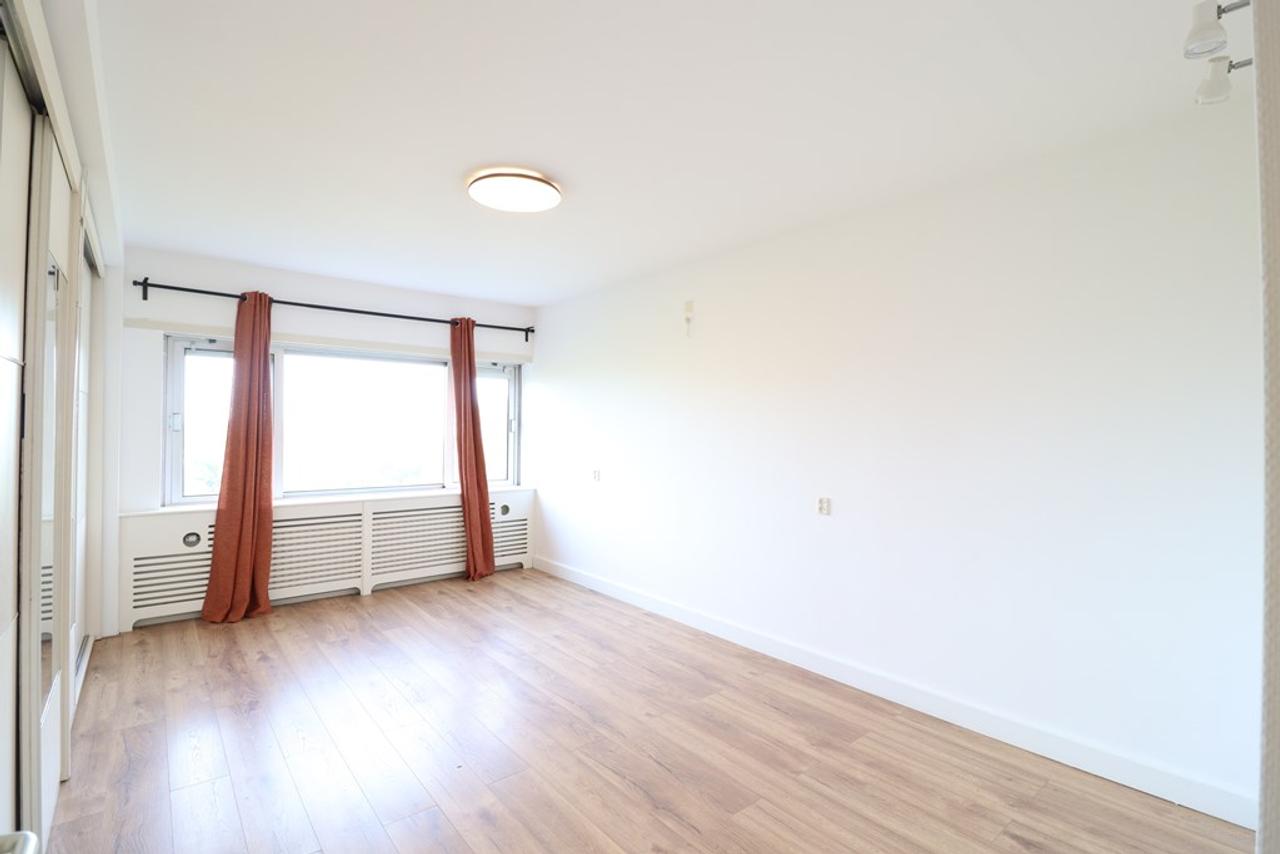 127 m² apartment for 2 students - Image 8