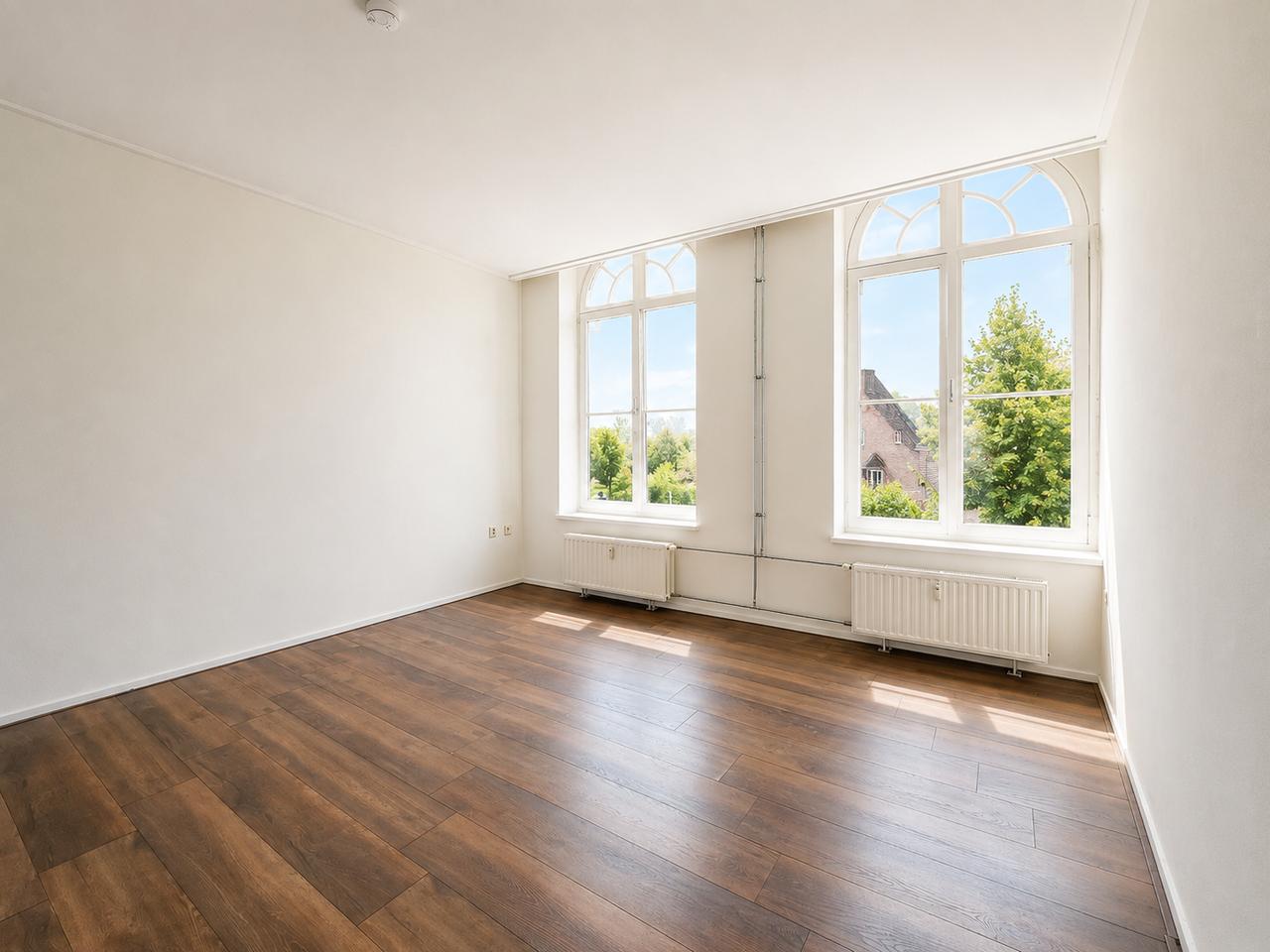 2-room apartment in former town hall - Image 6