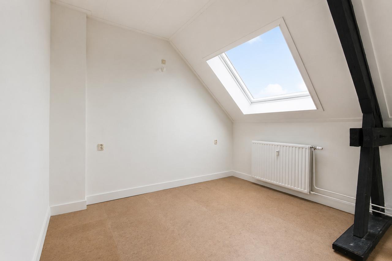 Apartment in former town hall Geulle - Image 8