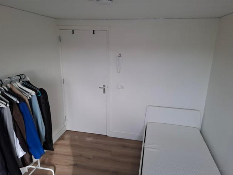 Student Room in Roombeek with Balcony - Image 4