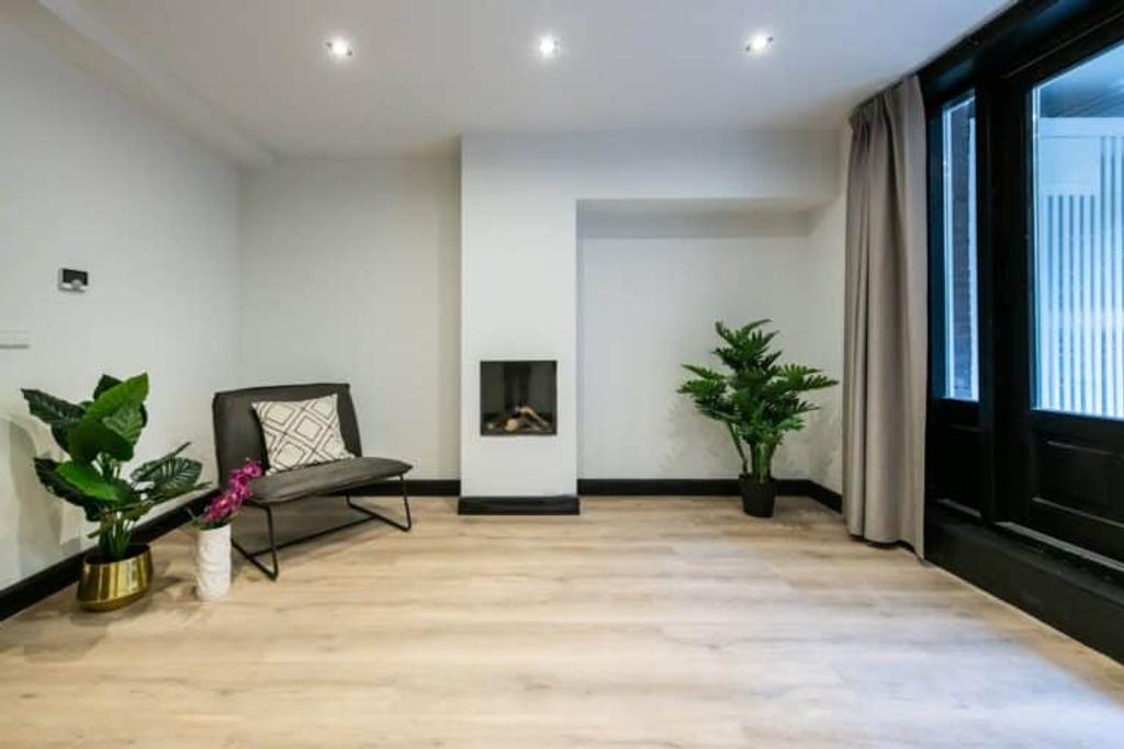 Monumentaal appartement met tuin - Afbeelding 2