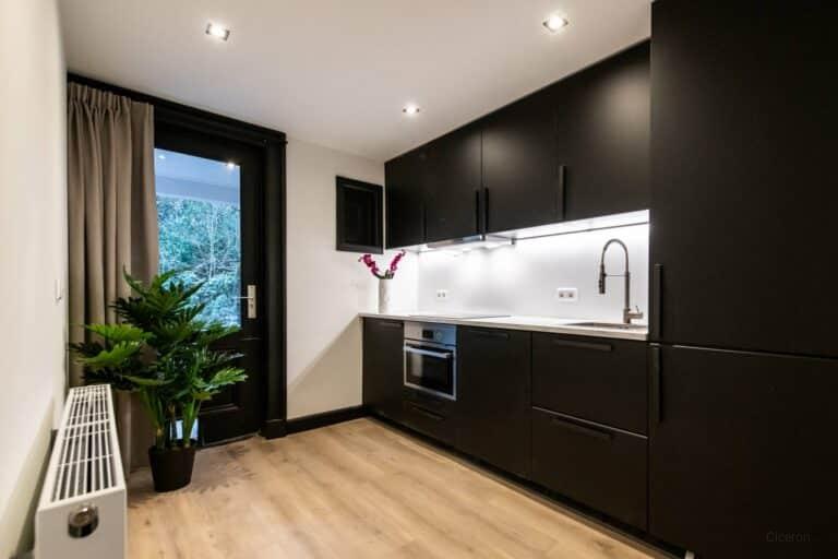 Monumentaal appartement met tuin - Afbeelding 9