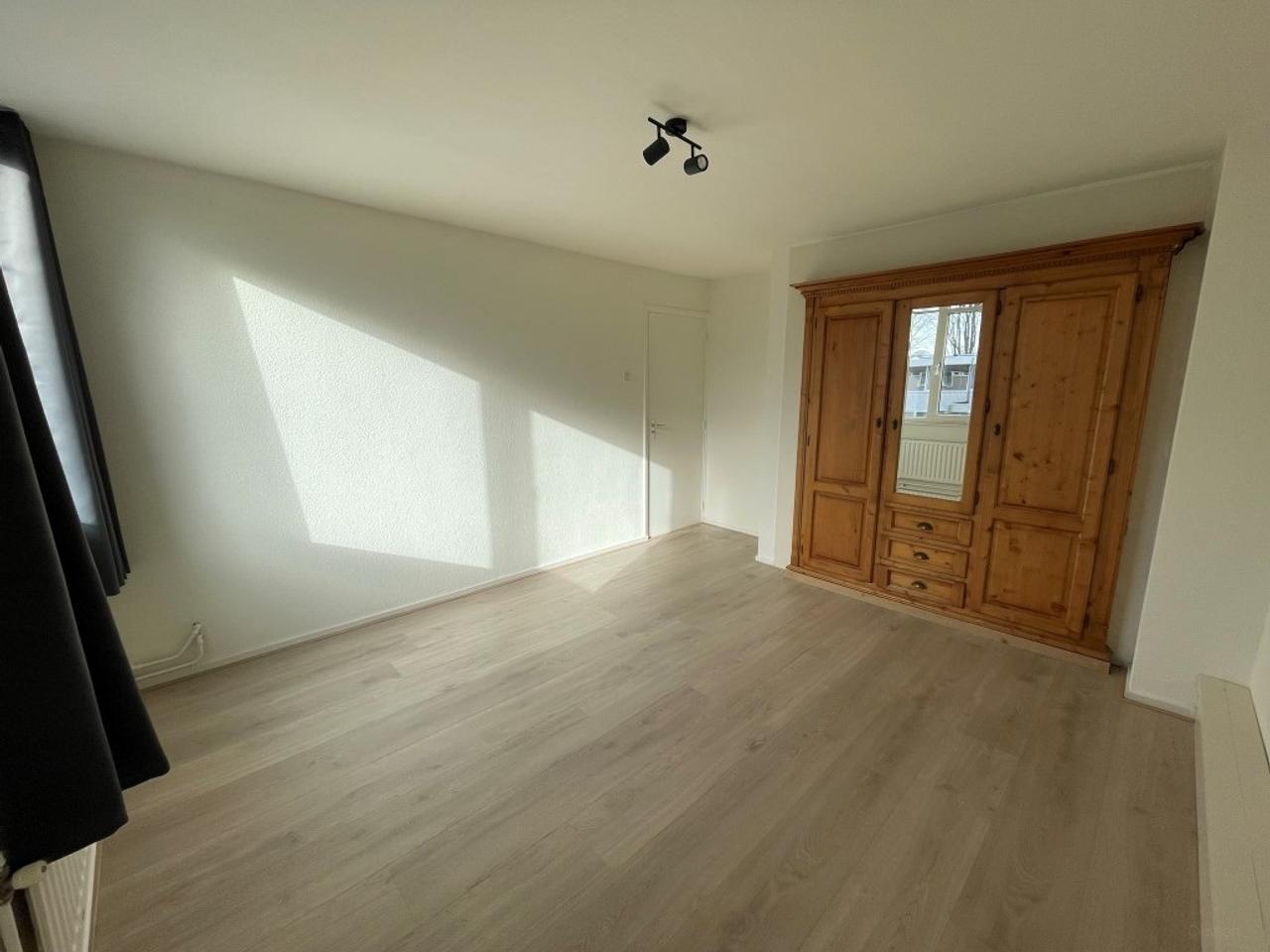 Hoekwoning met tuin en oprit in Eindhoven - Afbeelding 11