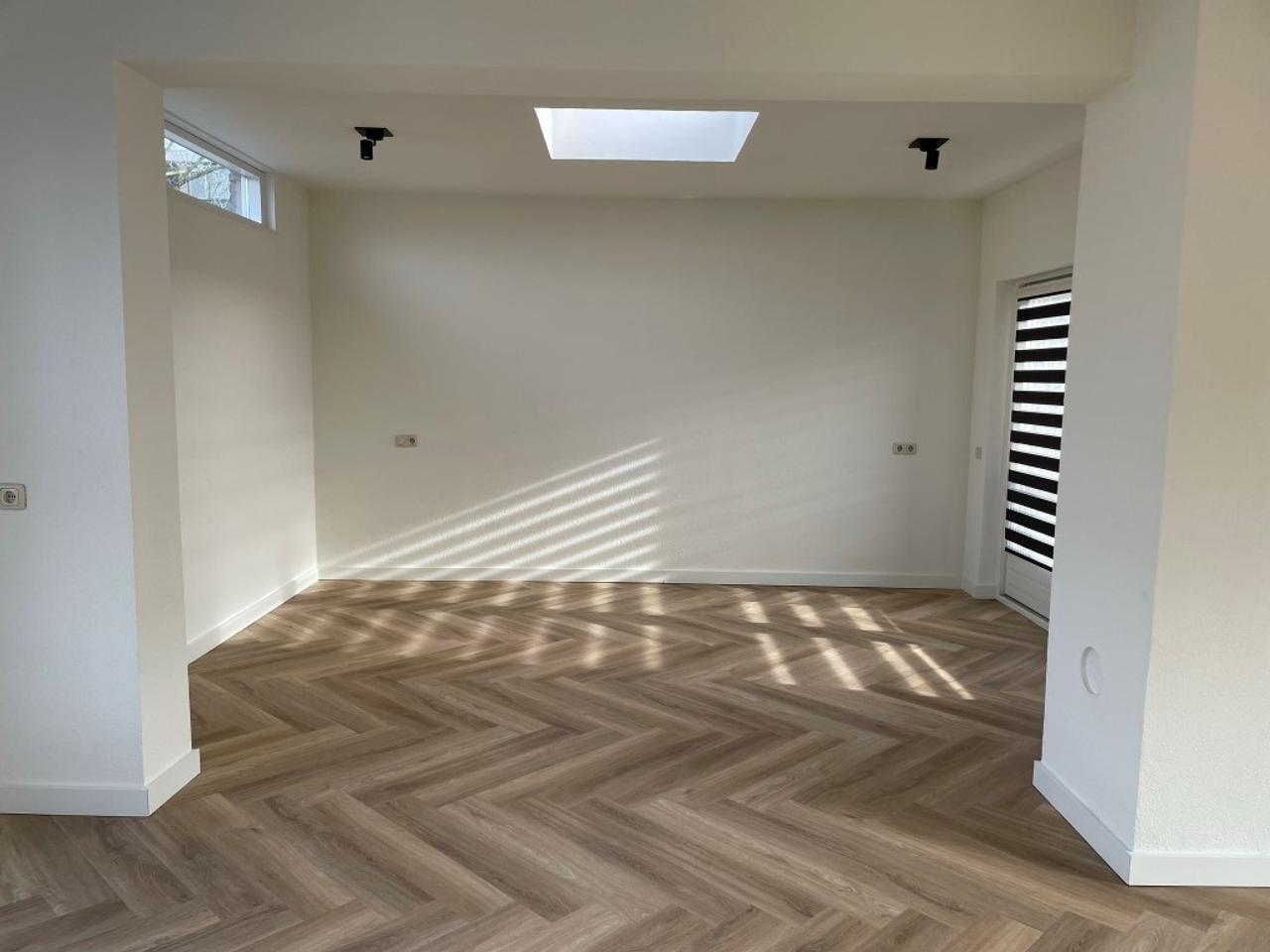 Hoekwoning met tuin en oprit in Eindhoven - Afbeelding 6