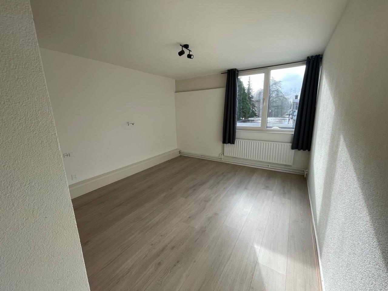 Hoekwoning met tuin en oprit in Eindhoven - Afbeelding 12