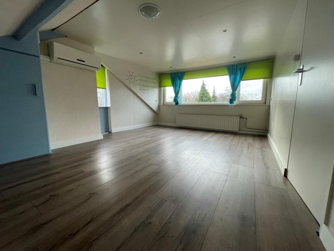 Hoekwoning met tuin en oprit in Eindhoven - Afbeelding 19