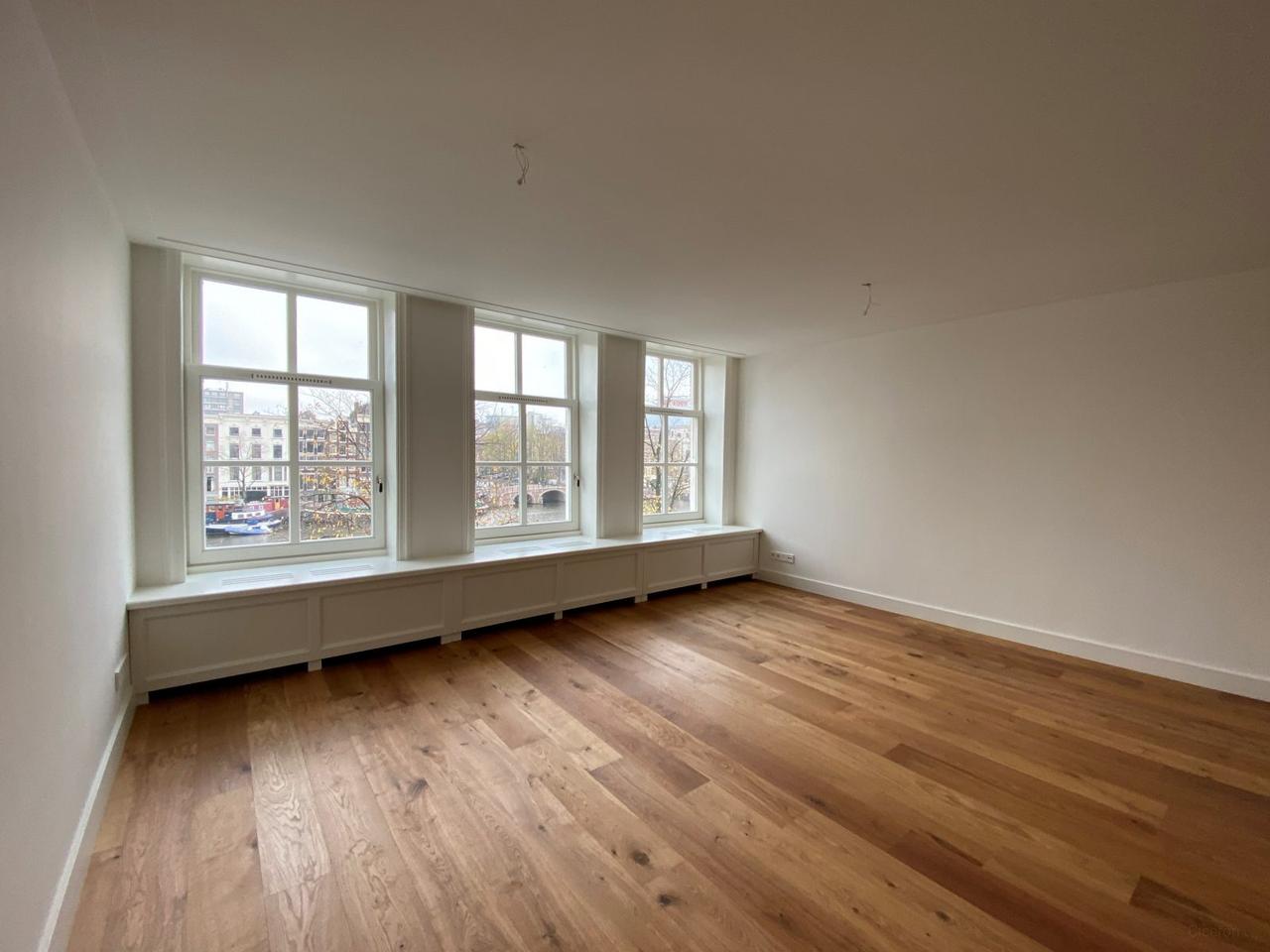 Apartment with Roof Terrace on the Amstel - Image 5