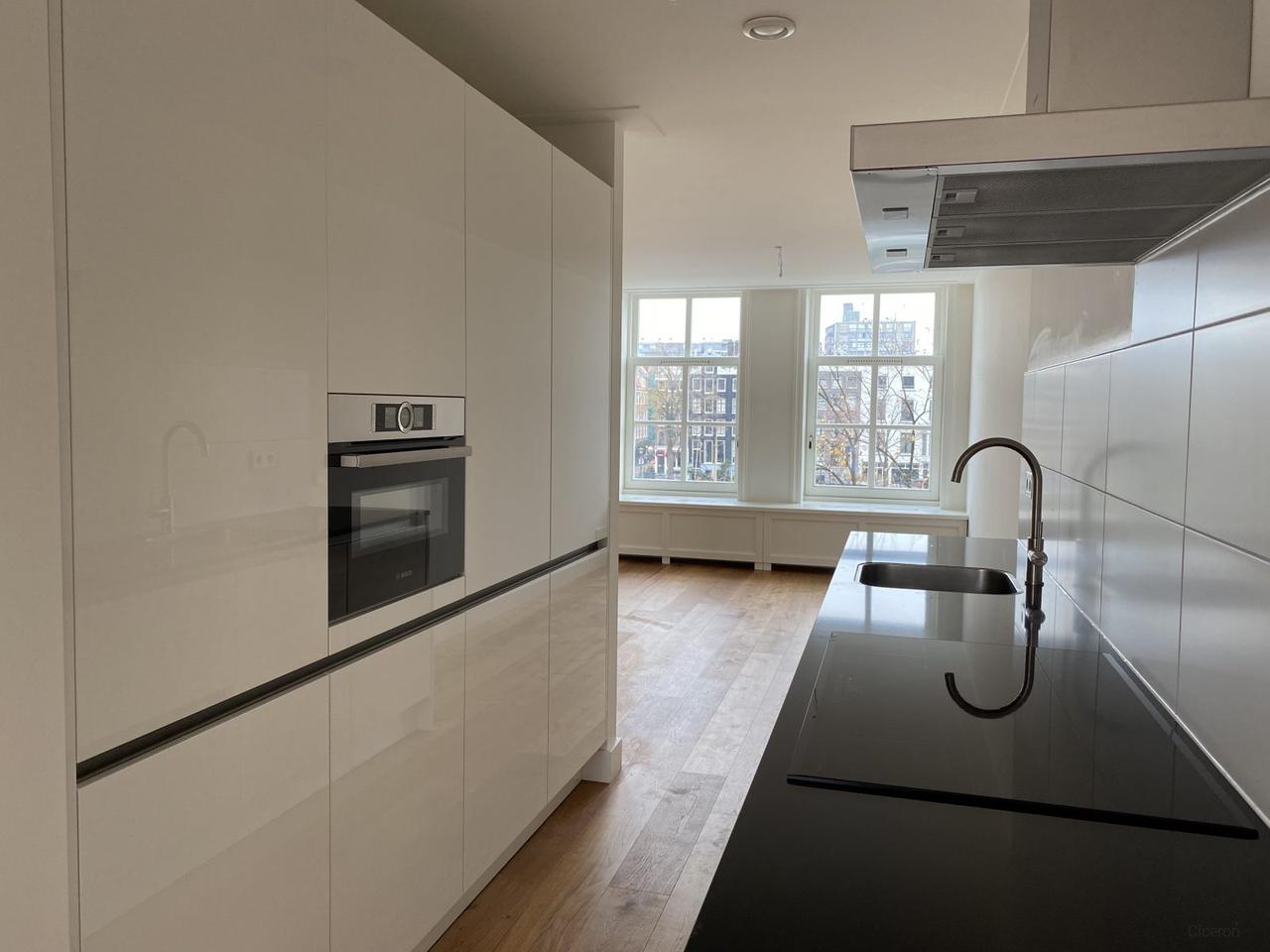 Apartment with Roof Terrace on the Amstel - Image 10