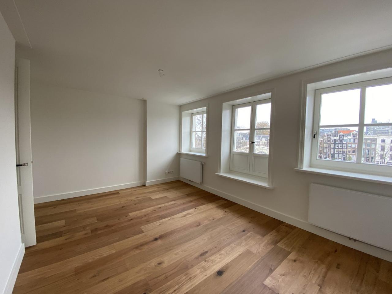 Apartment with Roof Terrace on the Amstel - Image 18