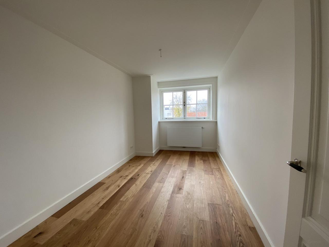 Apartment with Roof Terrace on the Amstel - Image 20
