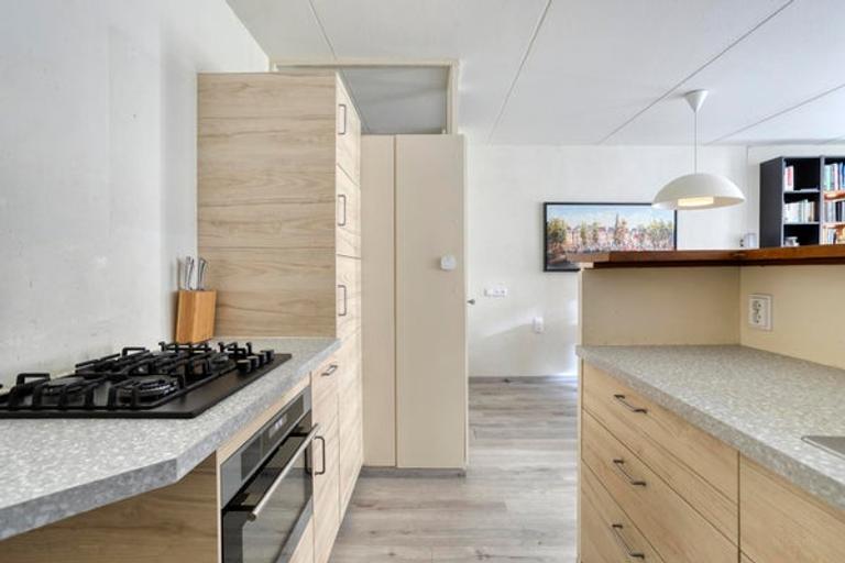 Gemeubileerd 3-kamerappartement met tuin - Afbeelding 17