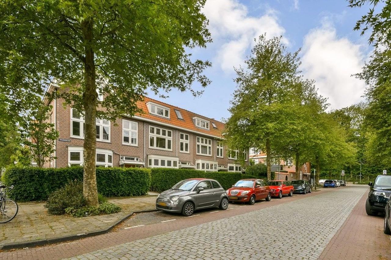 Furnished townhouse with garden in Welgelegen - Image 2