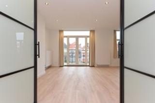 Recent gerenoveerd dubbel bovenhuis - Afbeelding 2