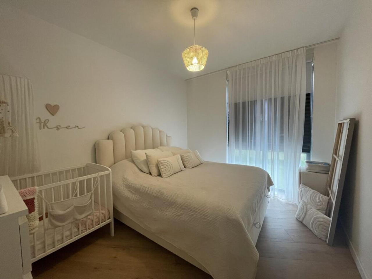 2-bedroom apartment with balcony - Image 7