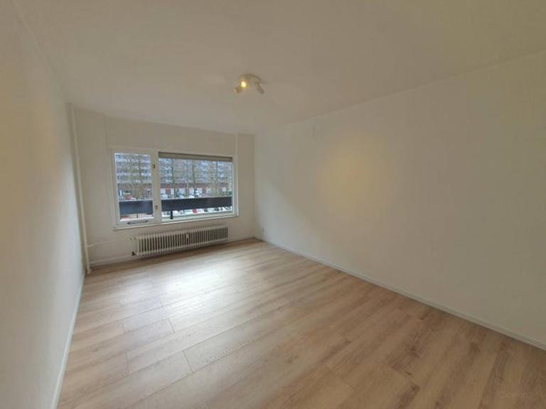 2-slaapkamerappartement met zonnig balkon - Afbeelding 13