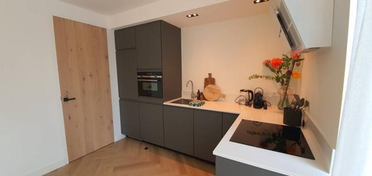 Gemeubileerd 2-slaapkamerappartement met balkon - Afbeelding 5