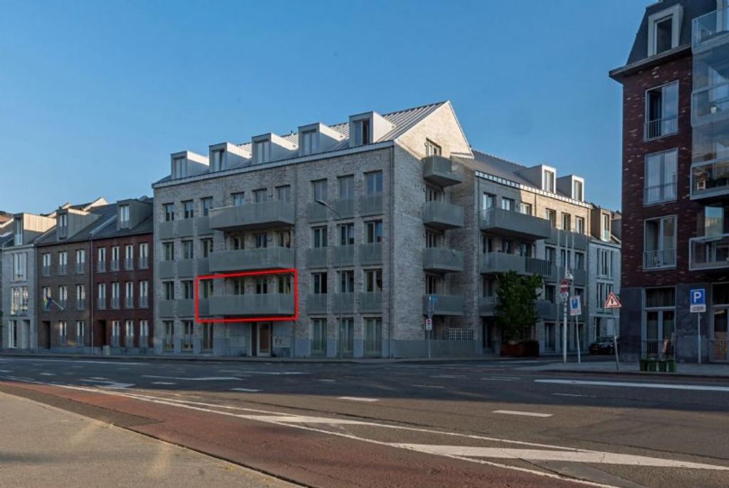 Apartment with balcony and parking in Maastricht - Image 1