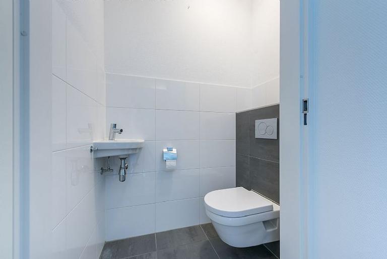 Apartment with balcony and parking in Maastricht - Image 8