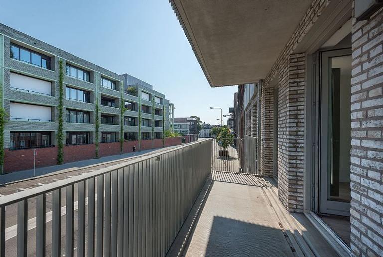 Apartment with balcony and parking in Maastricht - Image 16