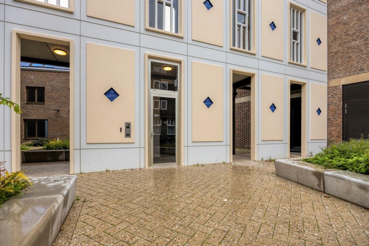 85 m2 apartment with beams in Bergen - Image 1