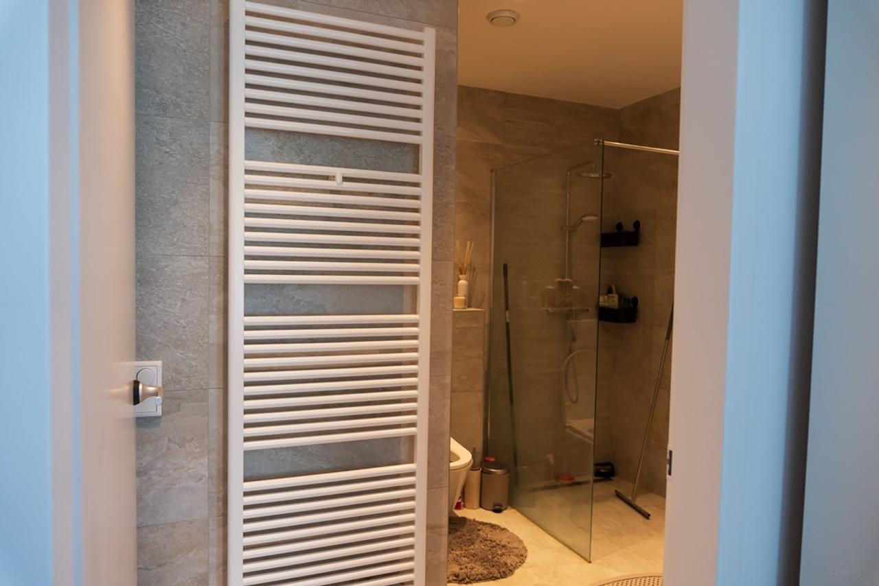 Three-room apartment with unobstructed views - Image 12