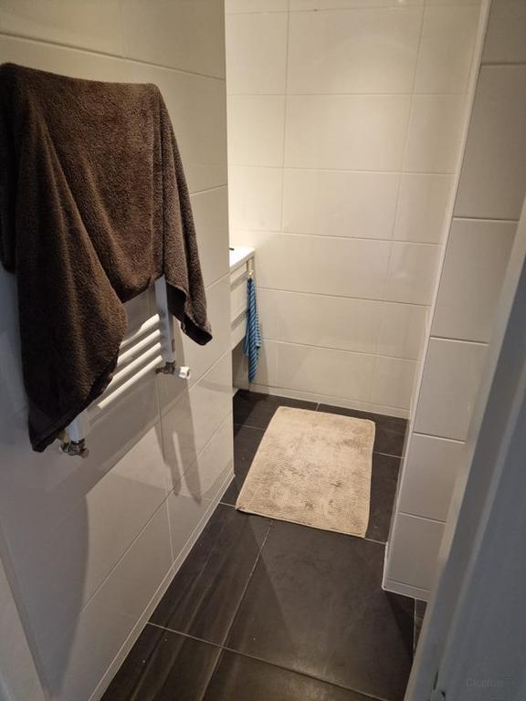 Gemeubileerd 3-kamerappartement in Bezuidenhout - Afbeelding 11