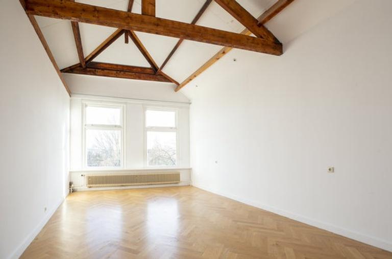 Upstairs Apartment on Heemraadssingel - Image 7