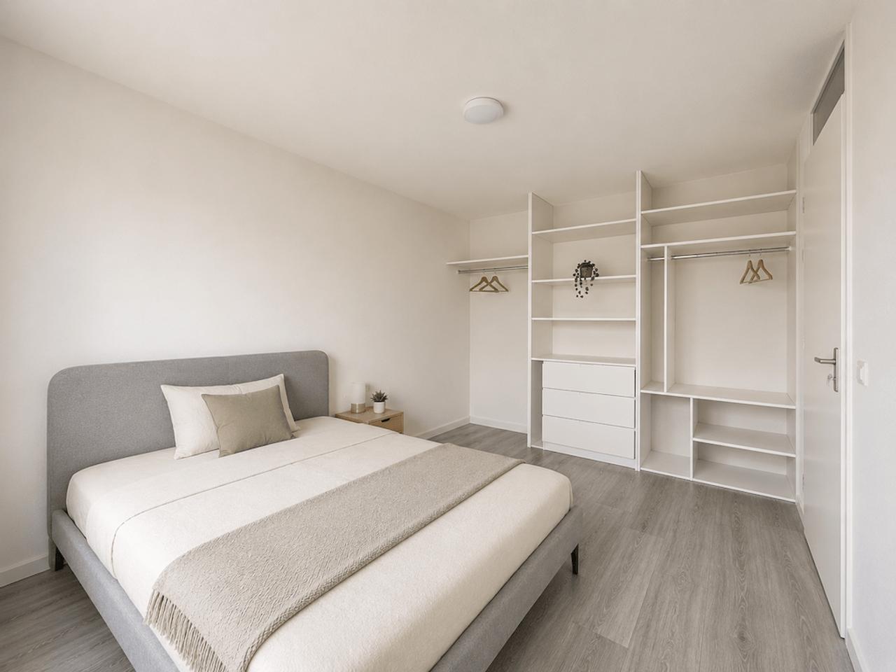 Bright 2-bedroom apartment with elevator - Image 7