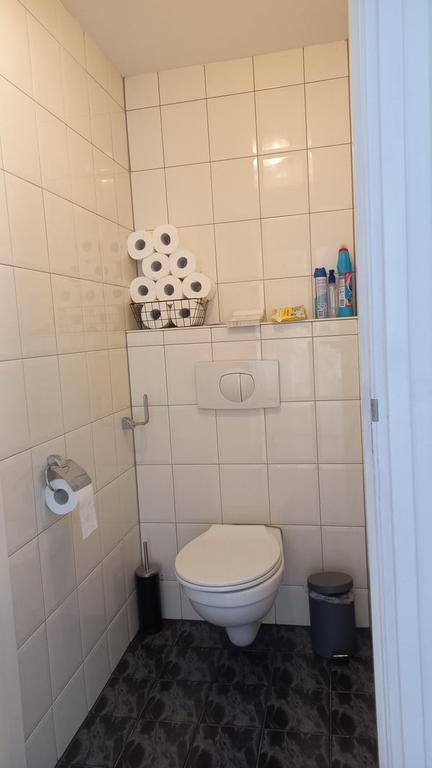 Apartment with Terrace in Assendorp - Image 15