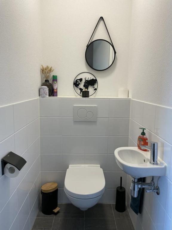 2-bedroom apartment with parking space - Image 15