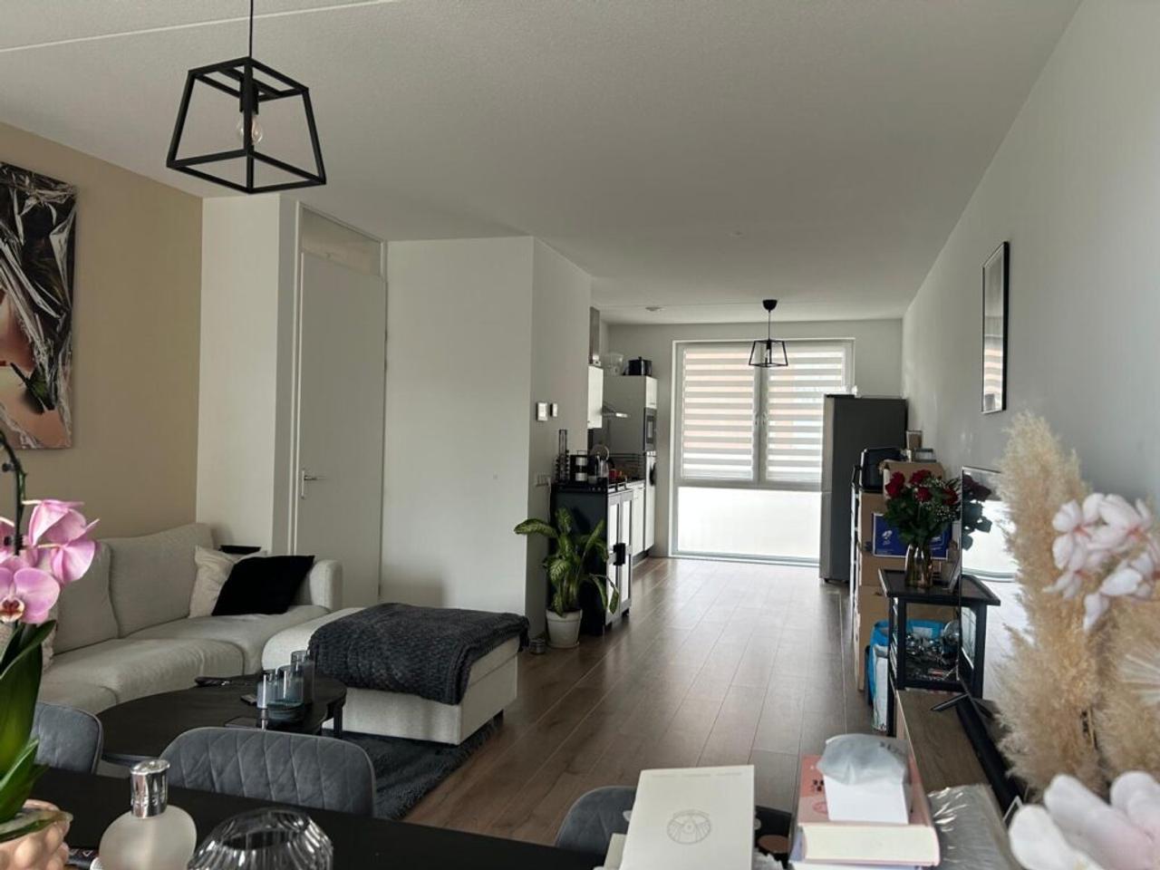 Bright 3-room apartment with balcony - Image 4