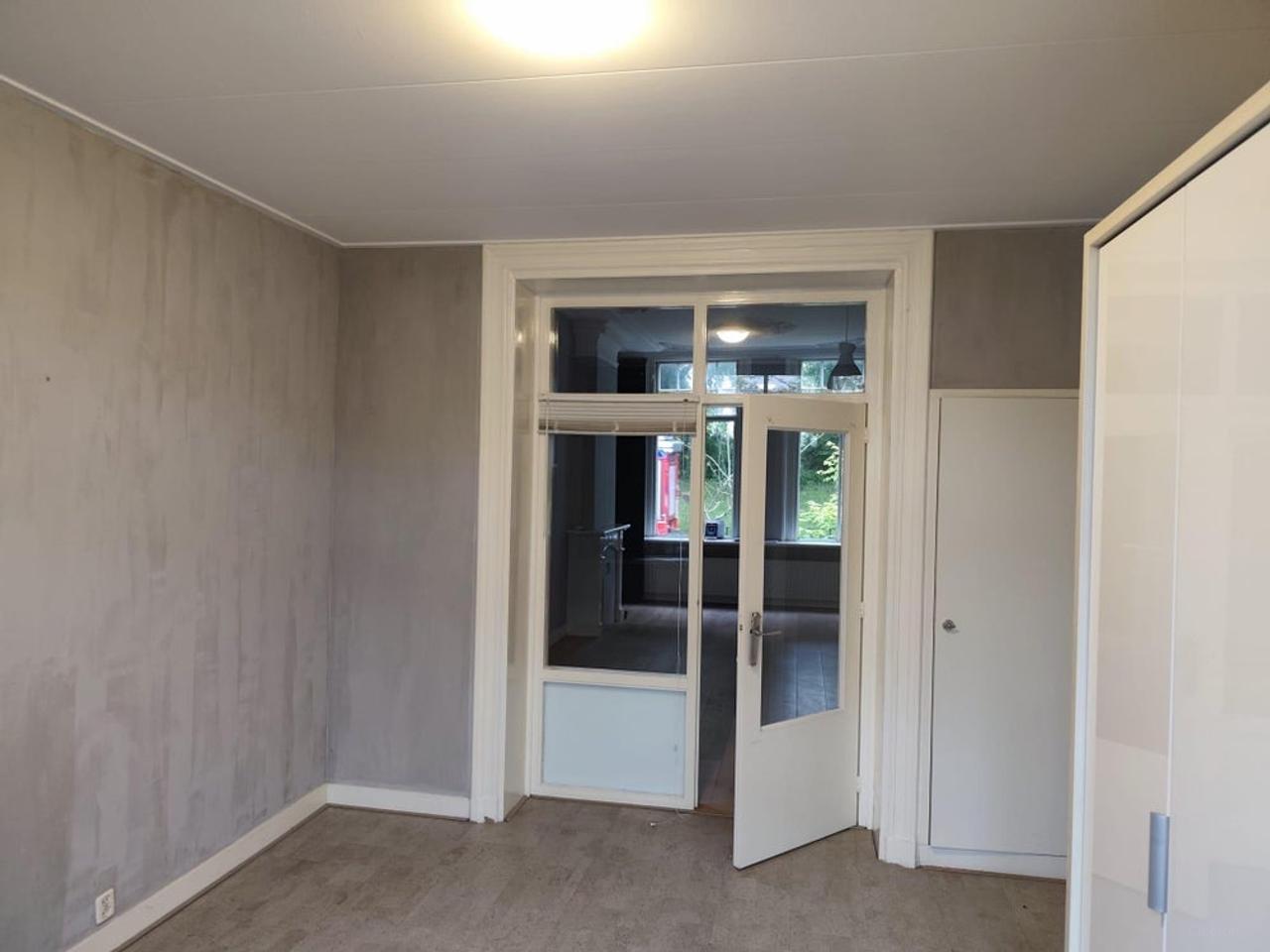 Ground-floor apartment with private garden by the city park in Kampen - Image 5