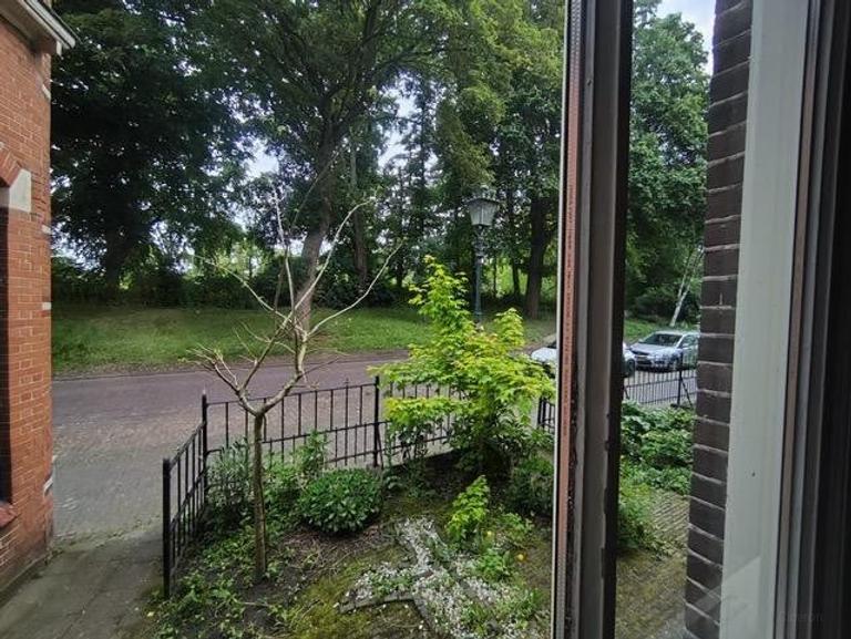 Ground-floor apartment with private garden by the city park in Kampen - Image 8