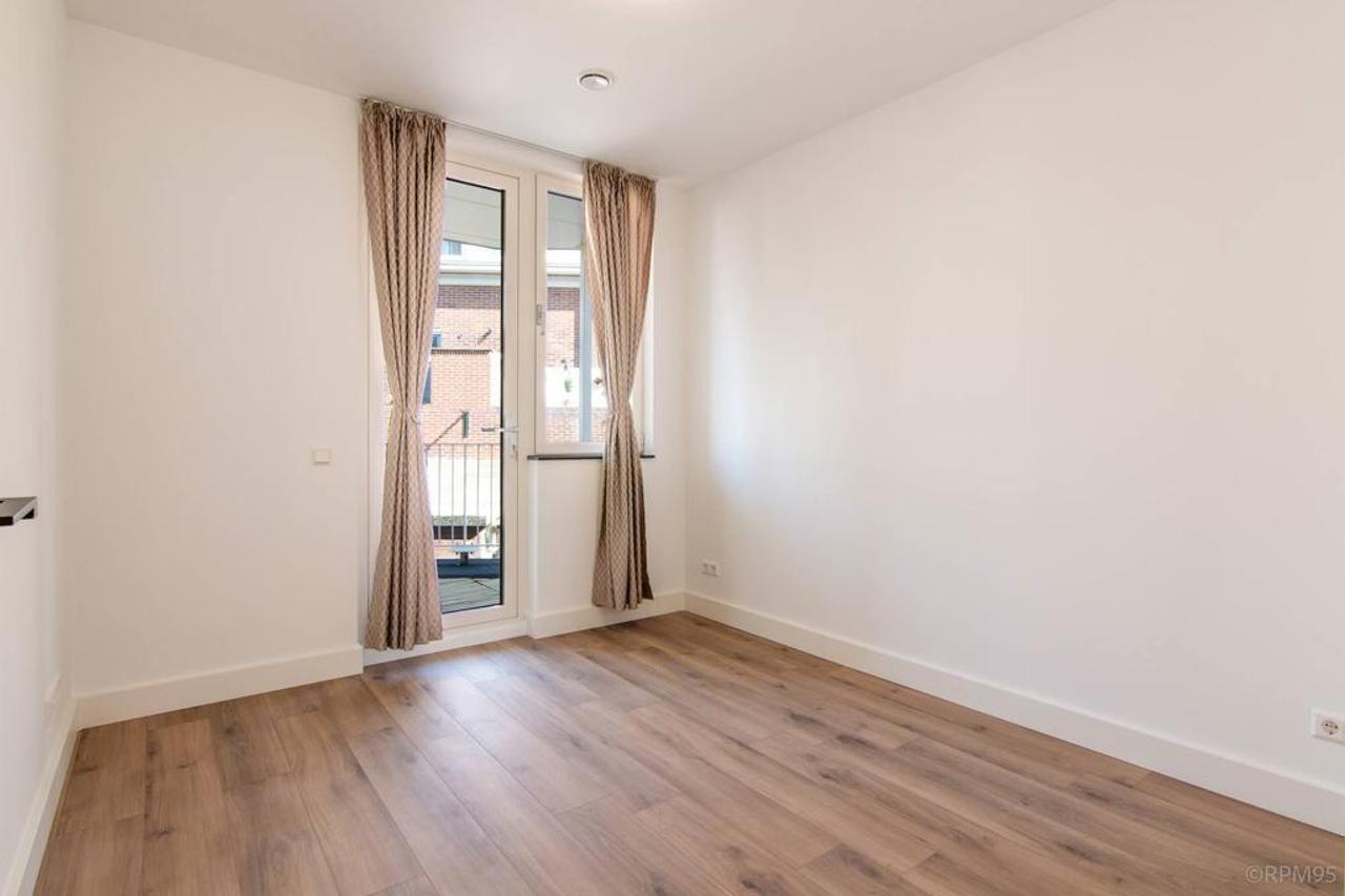 Living at the Scheveningen marina - Image 13