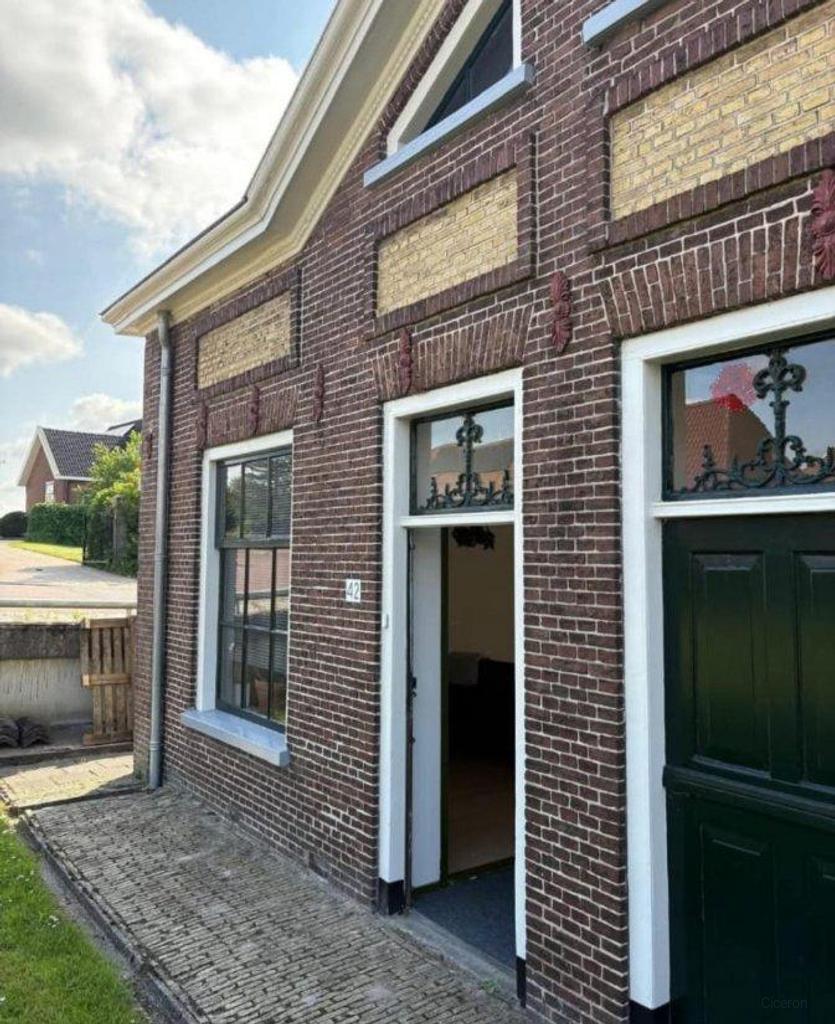 House with garden in Dronryp - Image 1