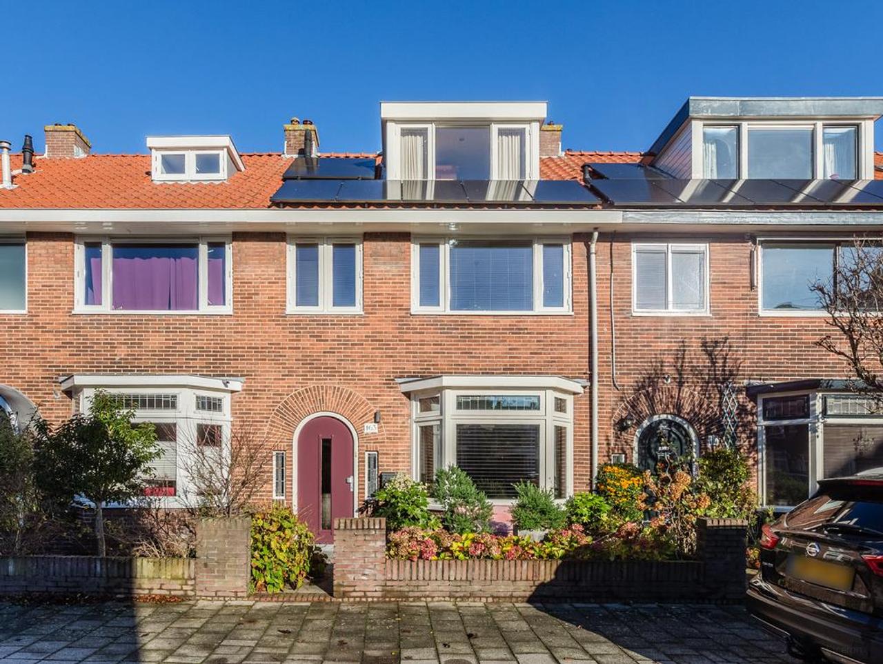 1930s House with Garden in Haarlem - Image 1