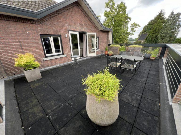 Furnished apartment with roof terrace - Image 8