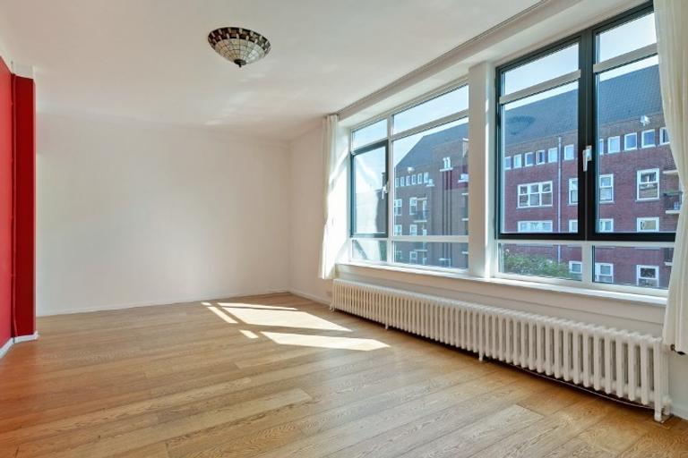 170 m² apartment with 4 bedrooms - Image 8