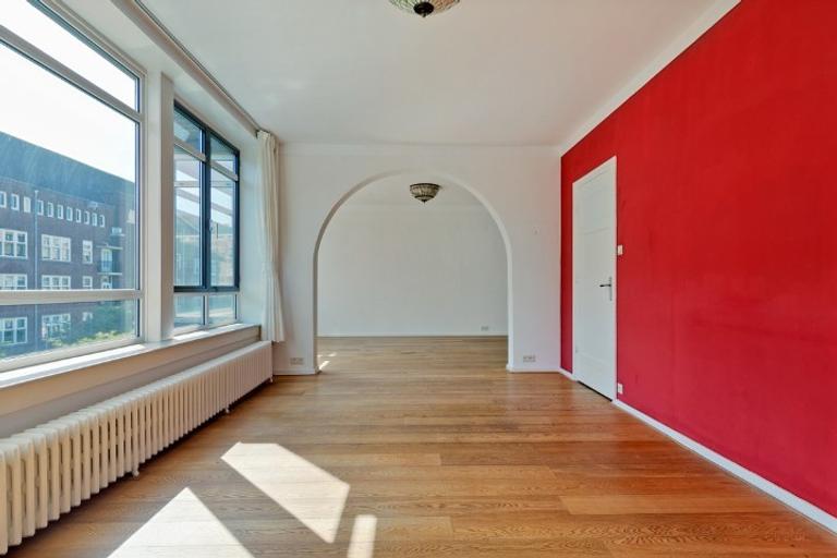 170 m² apartment with 4 bedrooms - Image 9