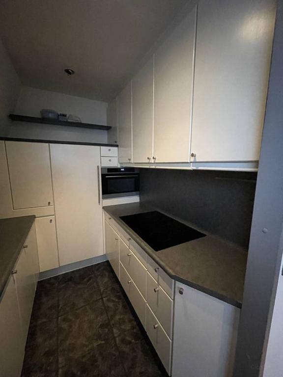 2-bedroom apartment with balcony - Image 5