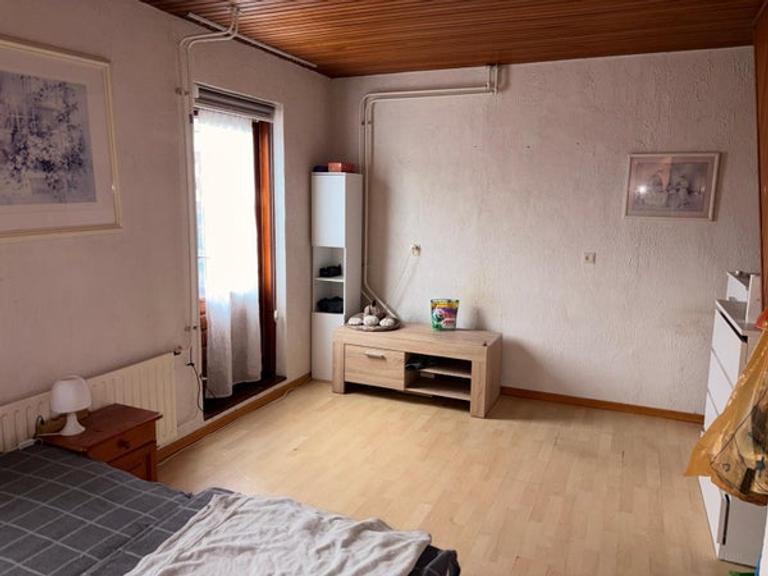 House with 6 bedrooms and garden in City Center - Image 11