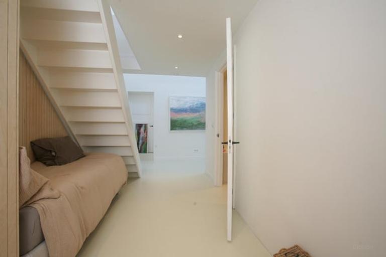 240 m² house with terrace - Image 24