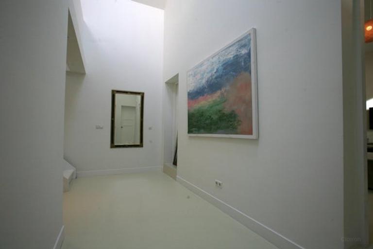 240 m² house with terrace - Image 15