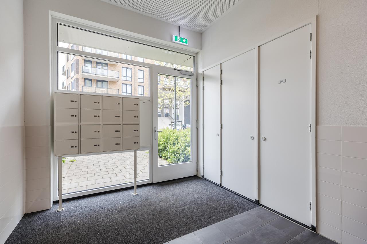 3-room apartment with balcony and parking space - Image 7