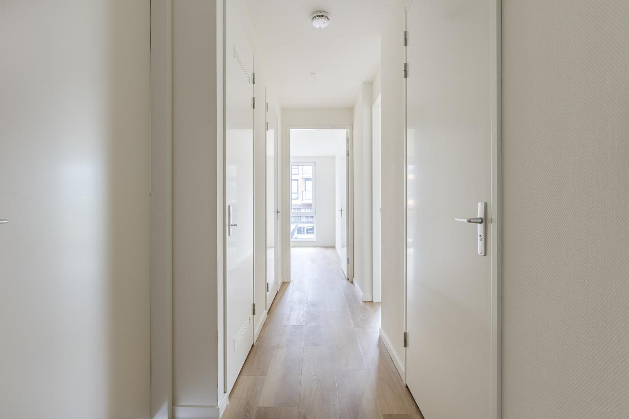 3-room apartment with balcony and parking space - Image 12