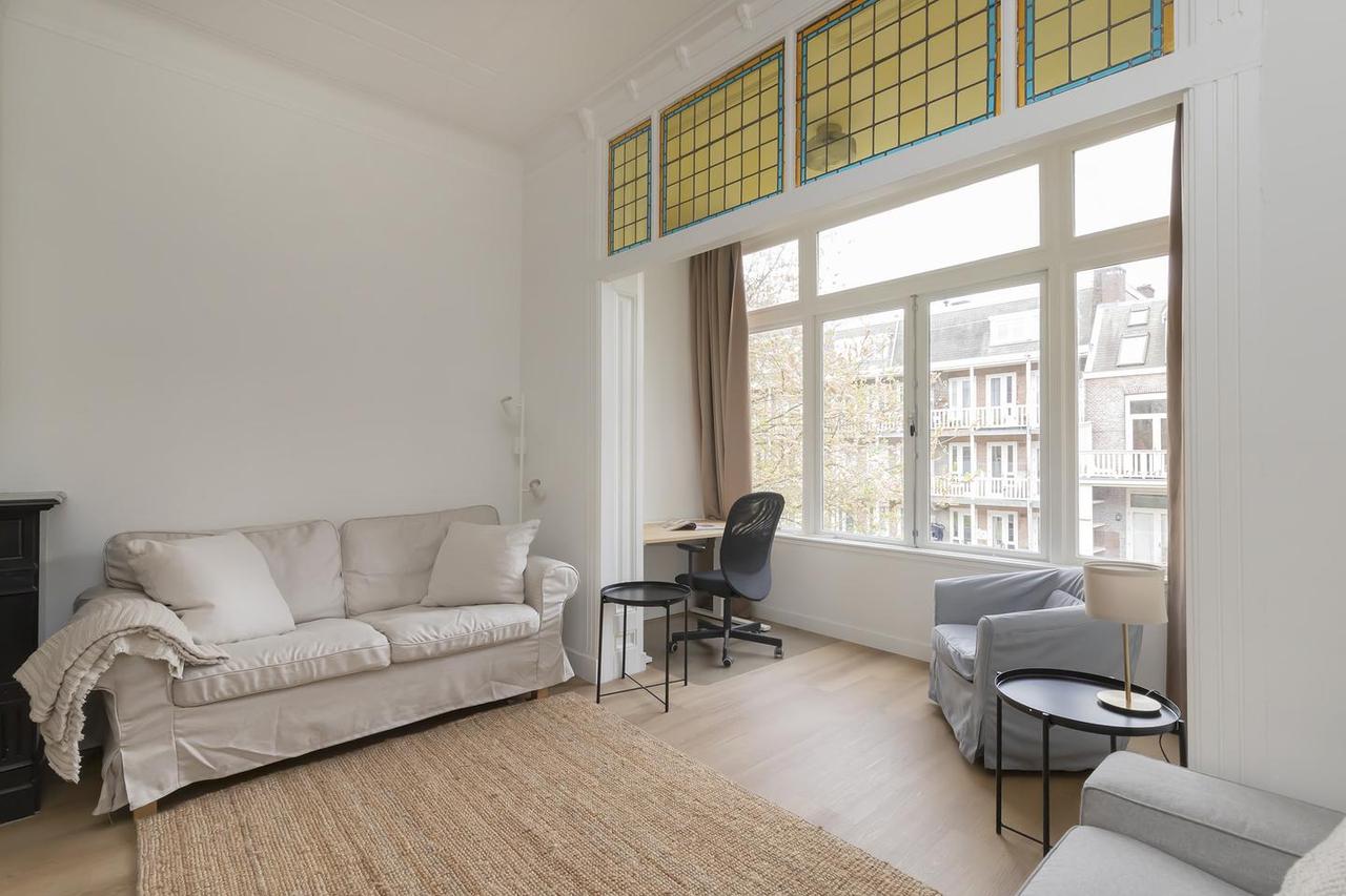 Furnished 3-room apartment in Oud-Zuid - Image 4